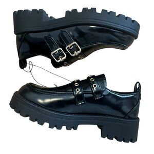 Mudd Shiny Black Loafers with Gold Eyelets
